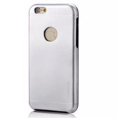 Cumpără acum Husa Apple iPhone 7 Motomo V2 Argintiu de pe Sellect.ro